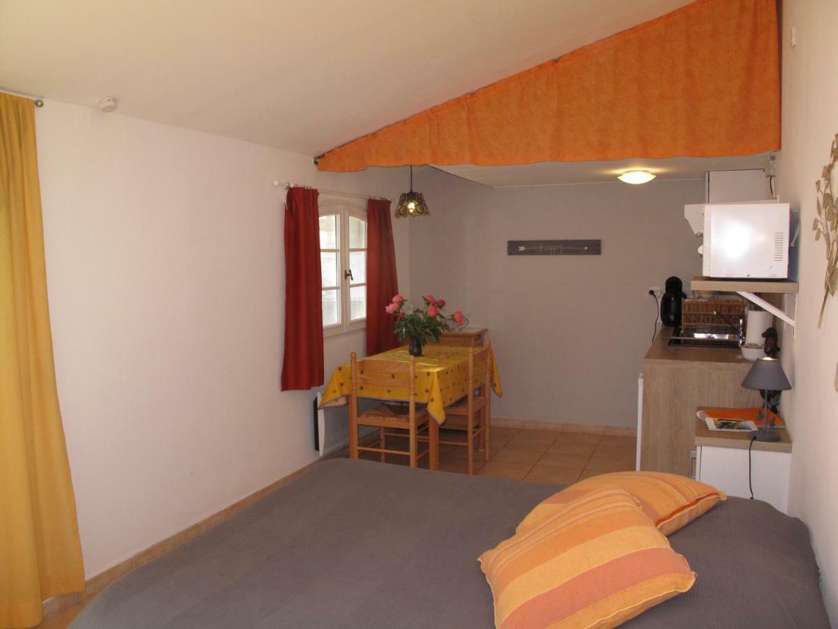 Residence Miro, Gites Avec Piscine Chauffee Et Tennis Les Arcs-sur-Argens Exterior foto