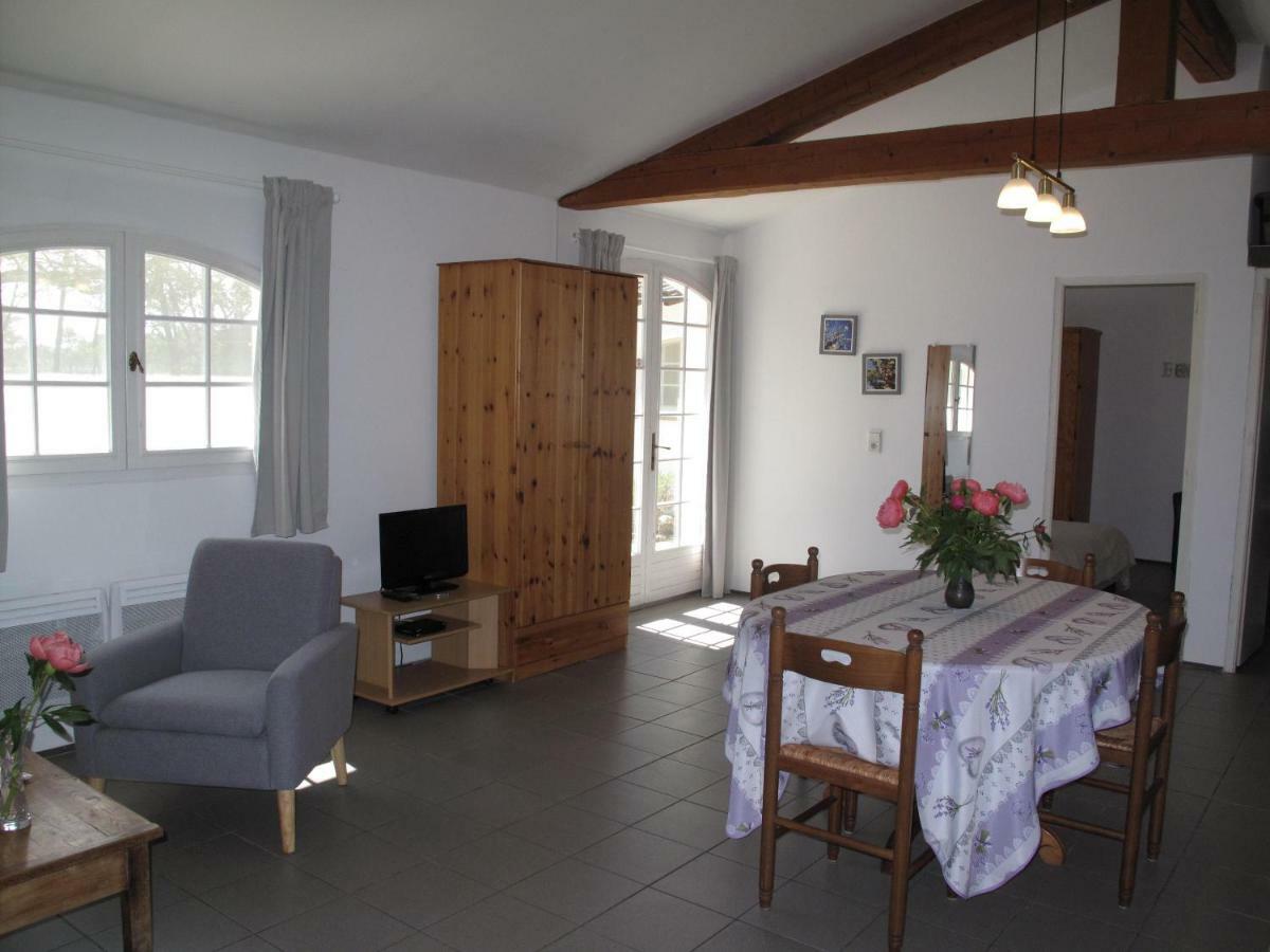 Residence Miro, Gites Avec Piscine Chauffee Et Tennis Les Arcs-sur-Argens Exterior foto