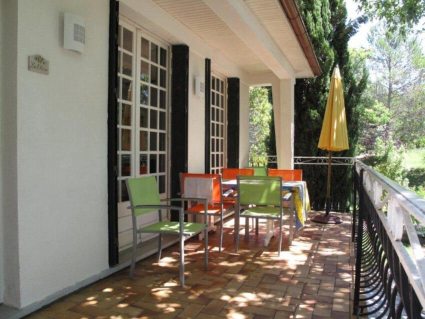 Residence Miro, Gites Avec Piscine Chauffee Et Tennis Les Arcs-sur-Argens Exterior foto