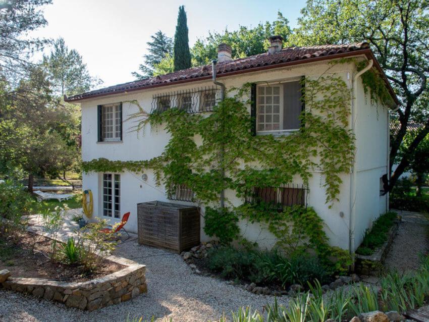 Residence Miro, Gites Avec Piscine Chauffee Et Tennis Les Arcs-sur-Argens Exterior foto